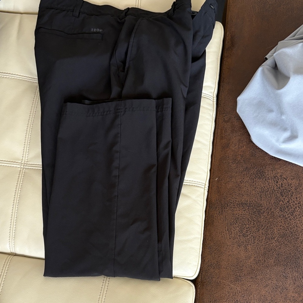 Izod men’s golf pants